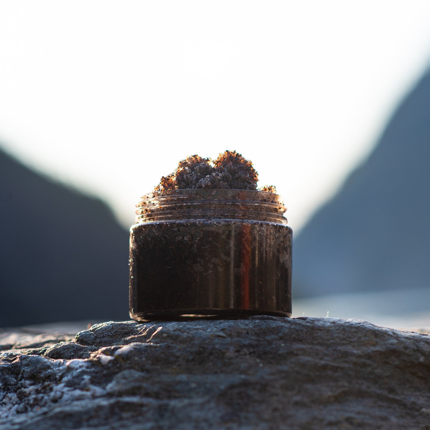 Koffie- en vanillesuikerscrub