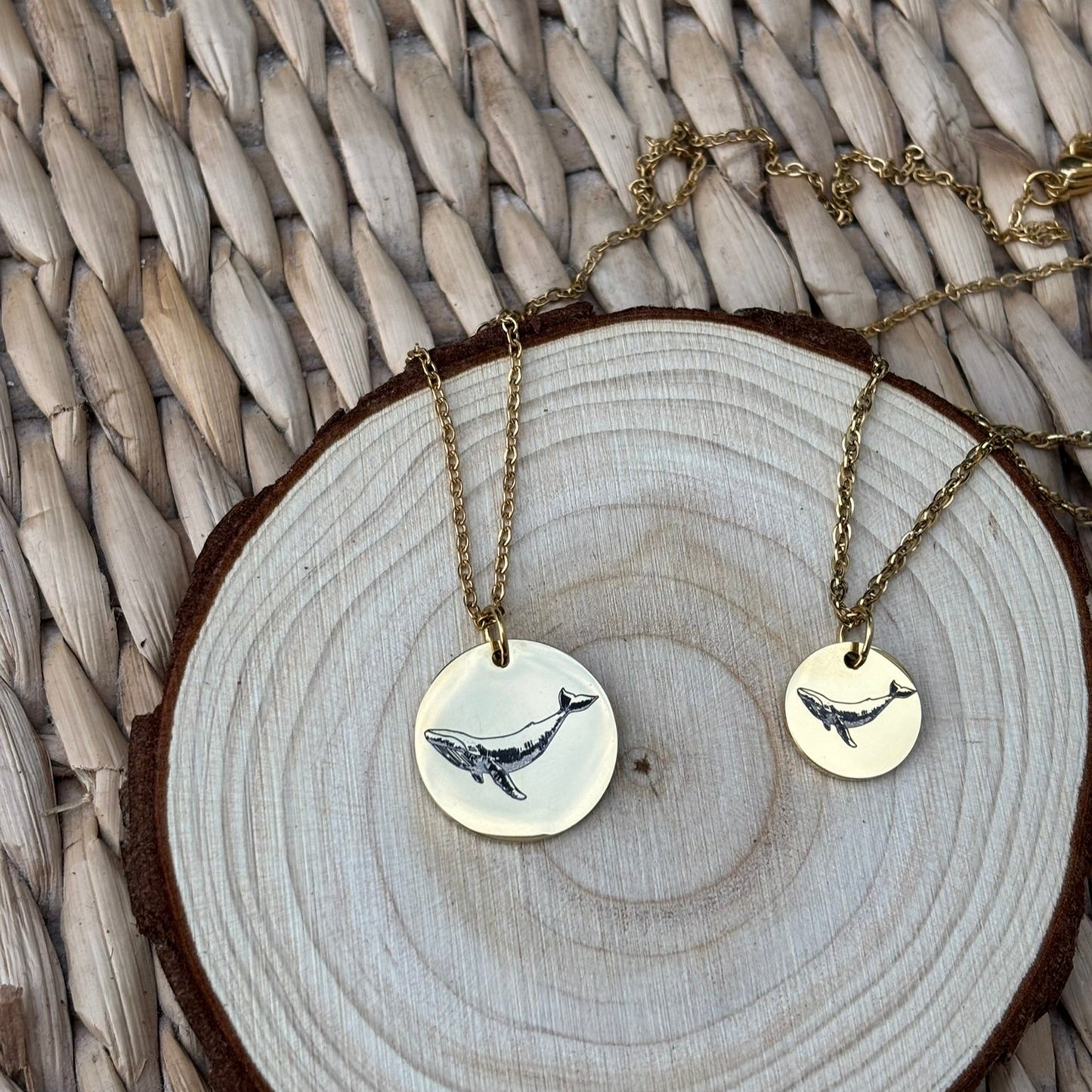 Collar de ballena - Acero inoxidable dorado