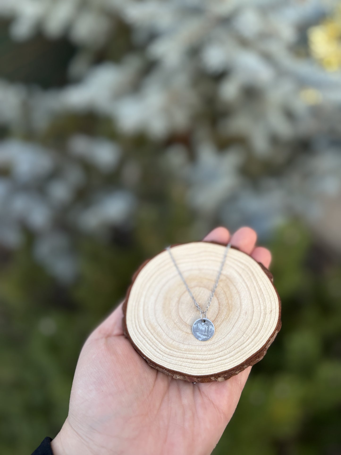 Norwegischer Wald bei Nacht 19mm Halskette Edelstahl