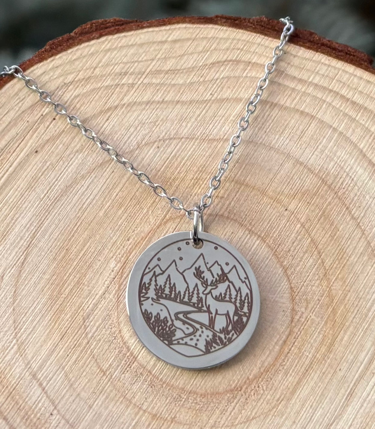 Hert bij de rivier ketting - roestvrij staal goud