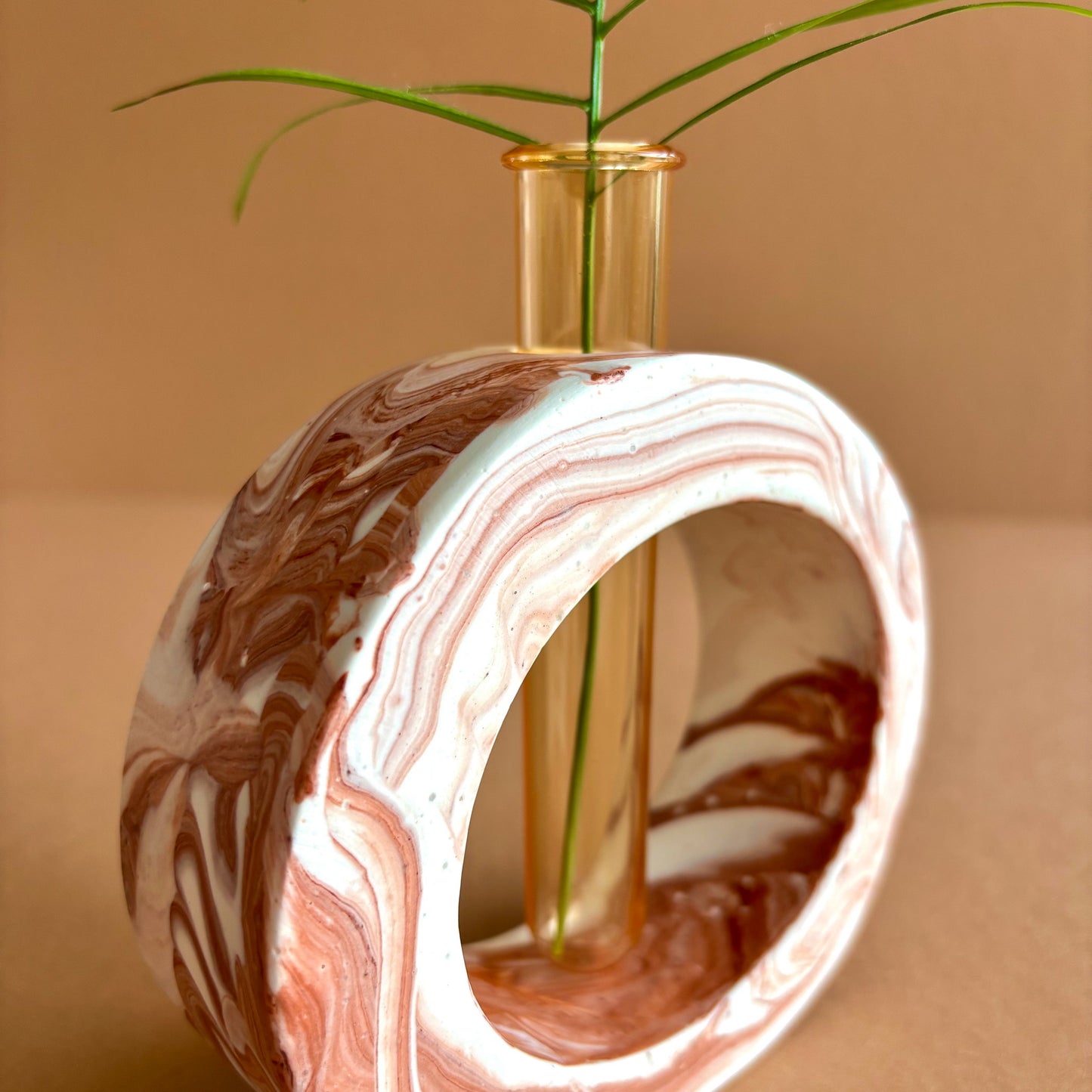 Propagator vase- Terracotta brown marble