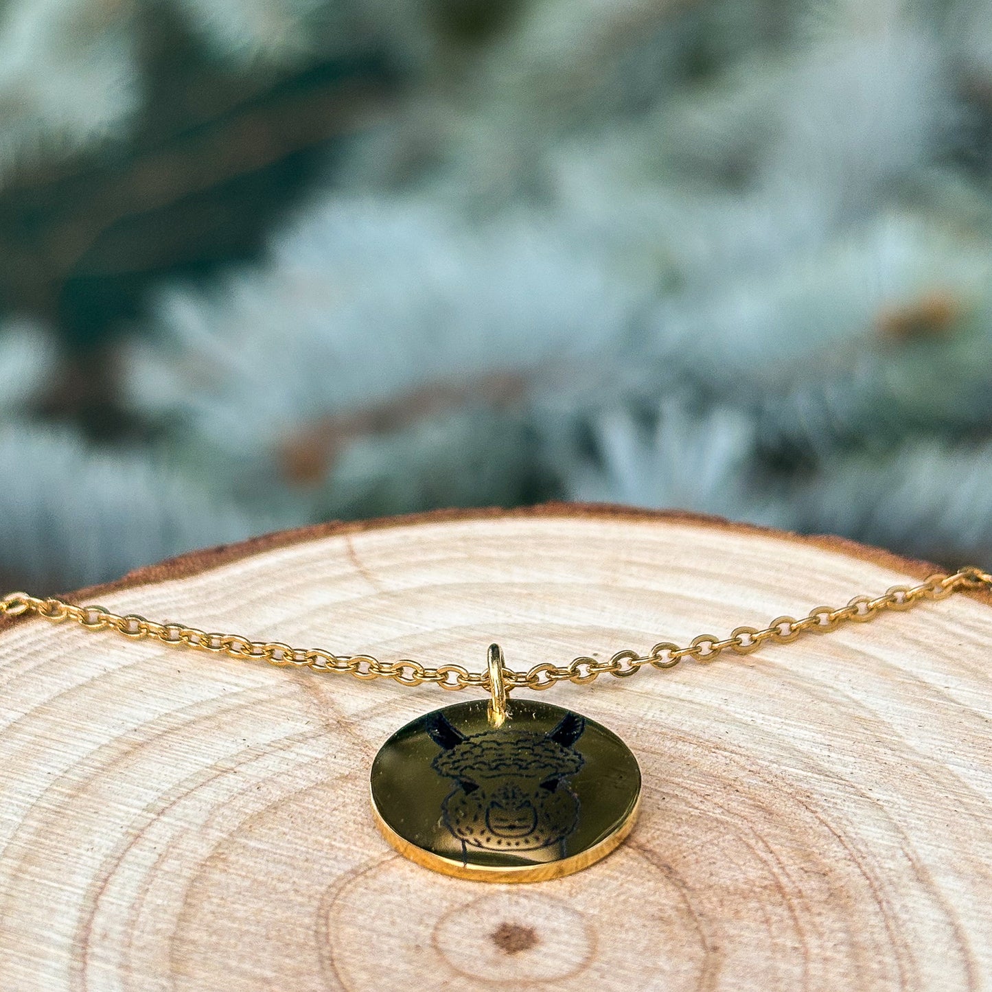 Lamas Kopfkette aus Edelstahl golden