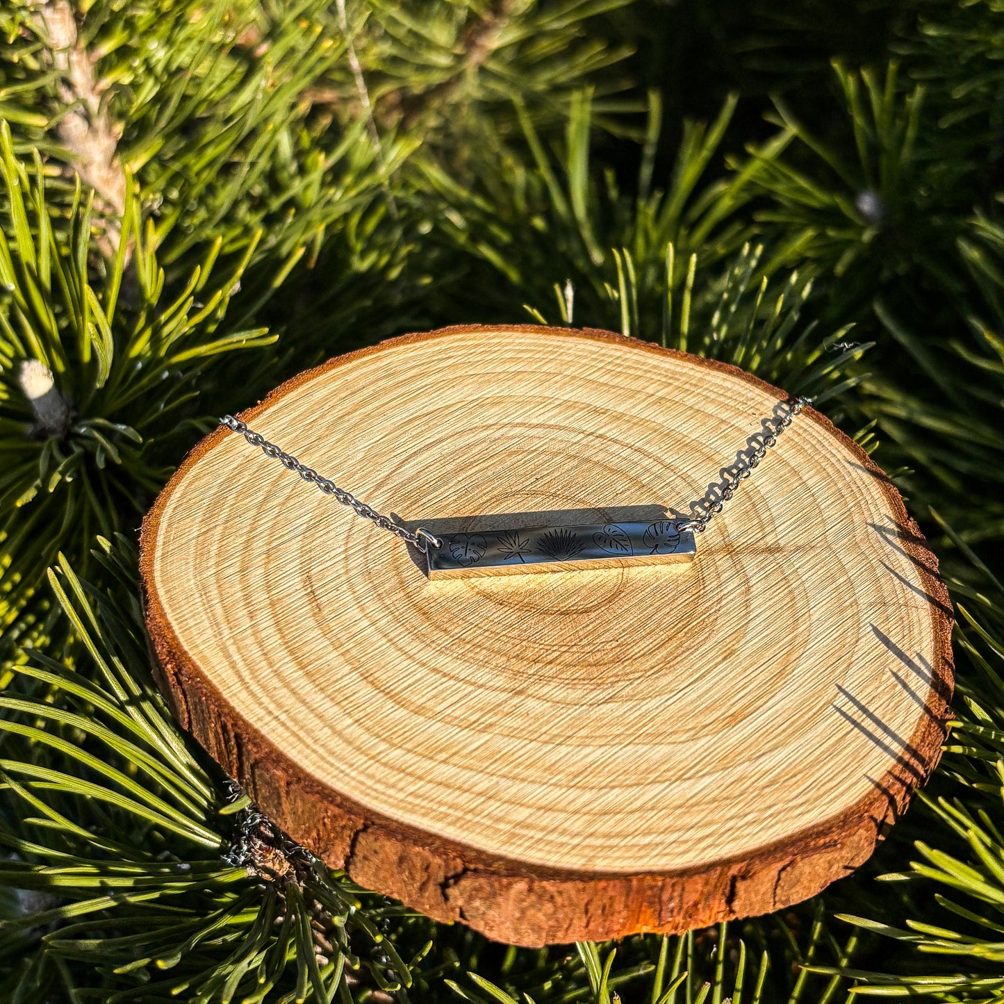 Botanische Blattstangen Halskette Edelstahl
