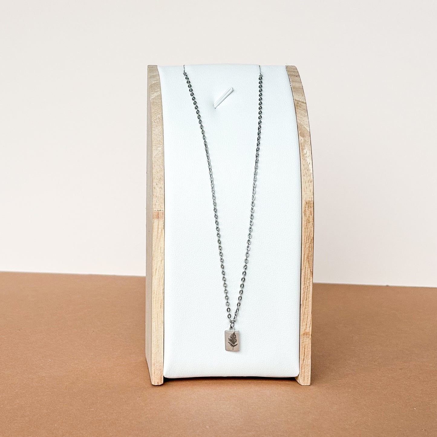 Farnblatt Mini-Stangenkette aus Edelstahl