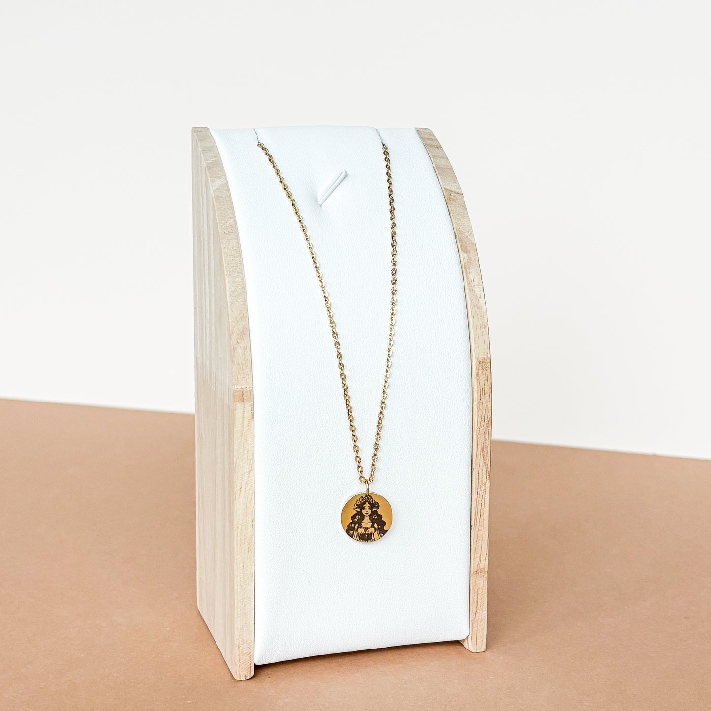 Huldra Halskette aus Edelstahl golden