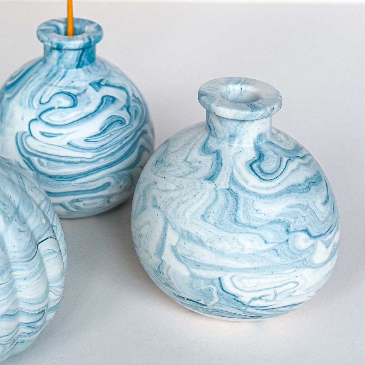 Short vase for dried flowers- Teal blue marble