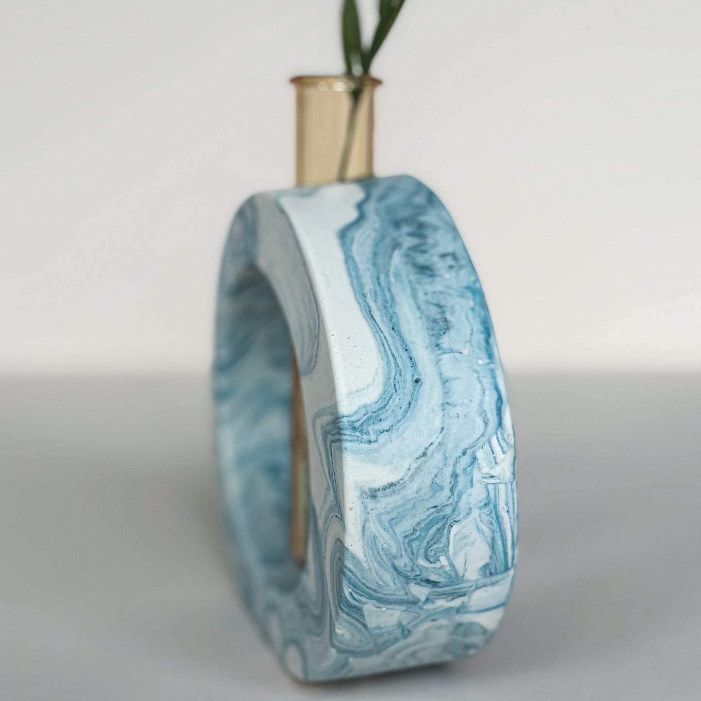 Propagator vase- Teal blue marble