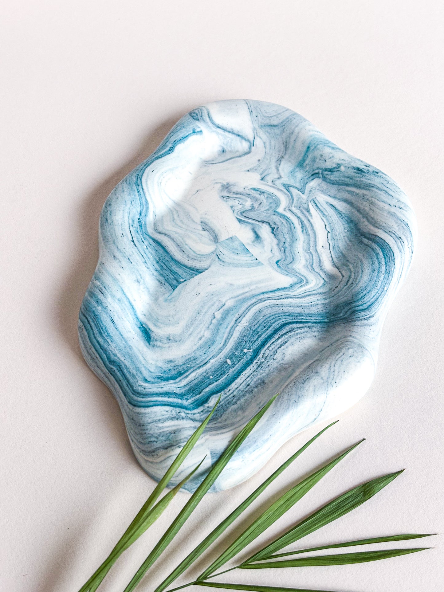 Cloud Tray na šperky - Teal modrý mramor