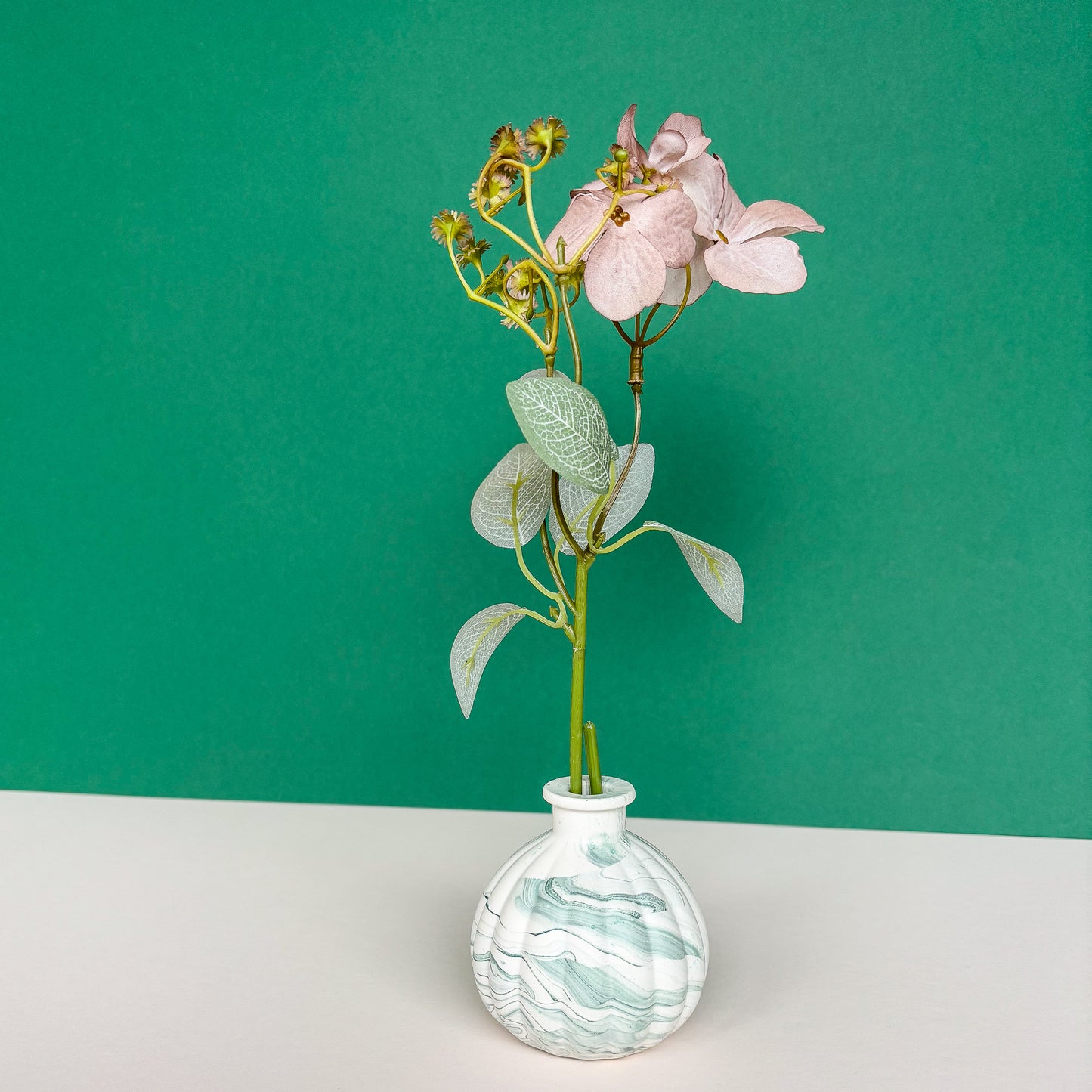 Kurze Vase für getrocknete Blumen- säe grüne Marmor