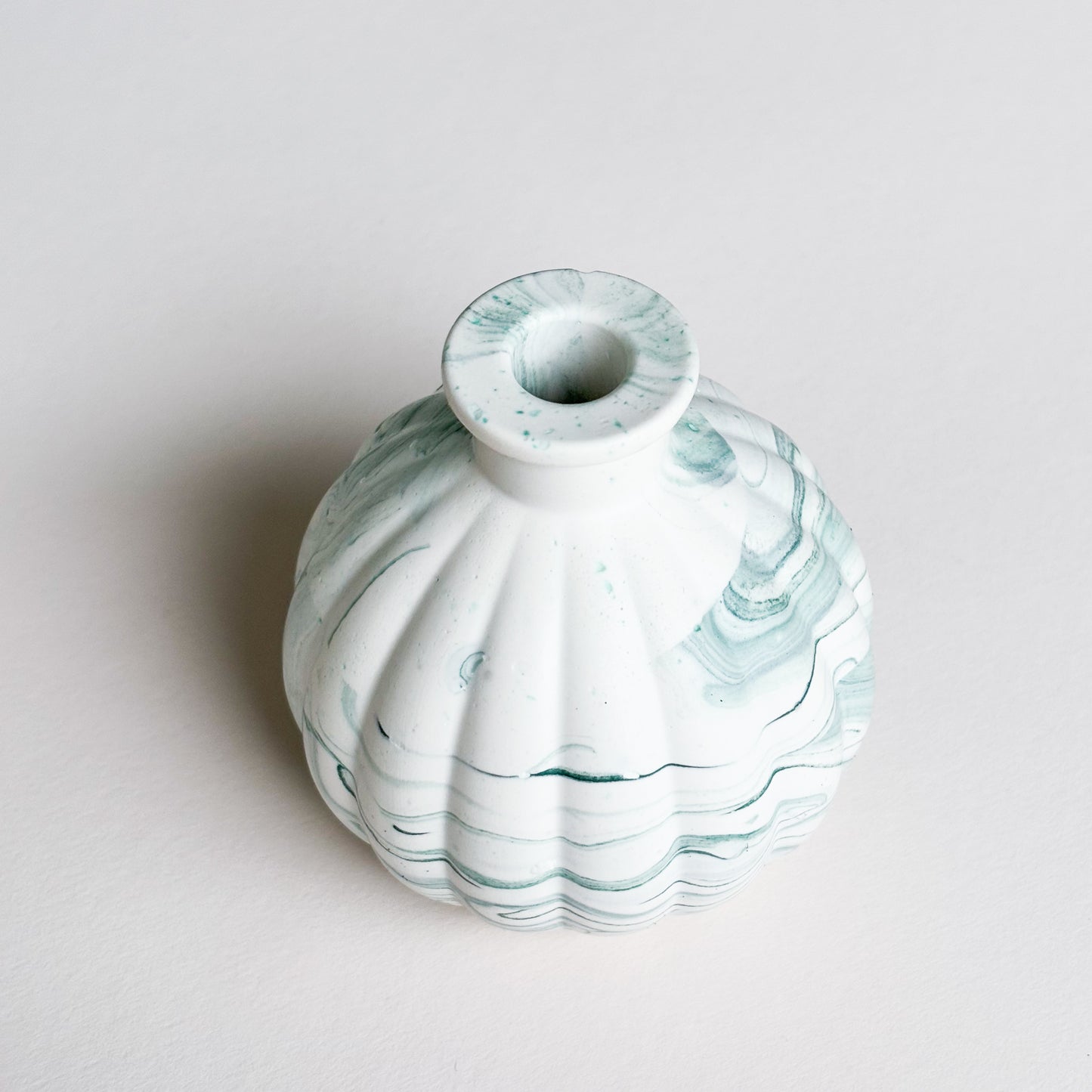 Kurze Vase für getrocknete Blumen- säe grüne Marmor