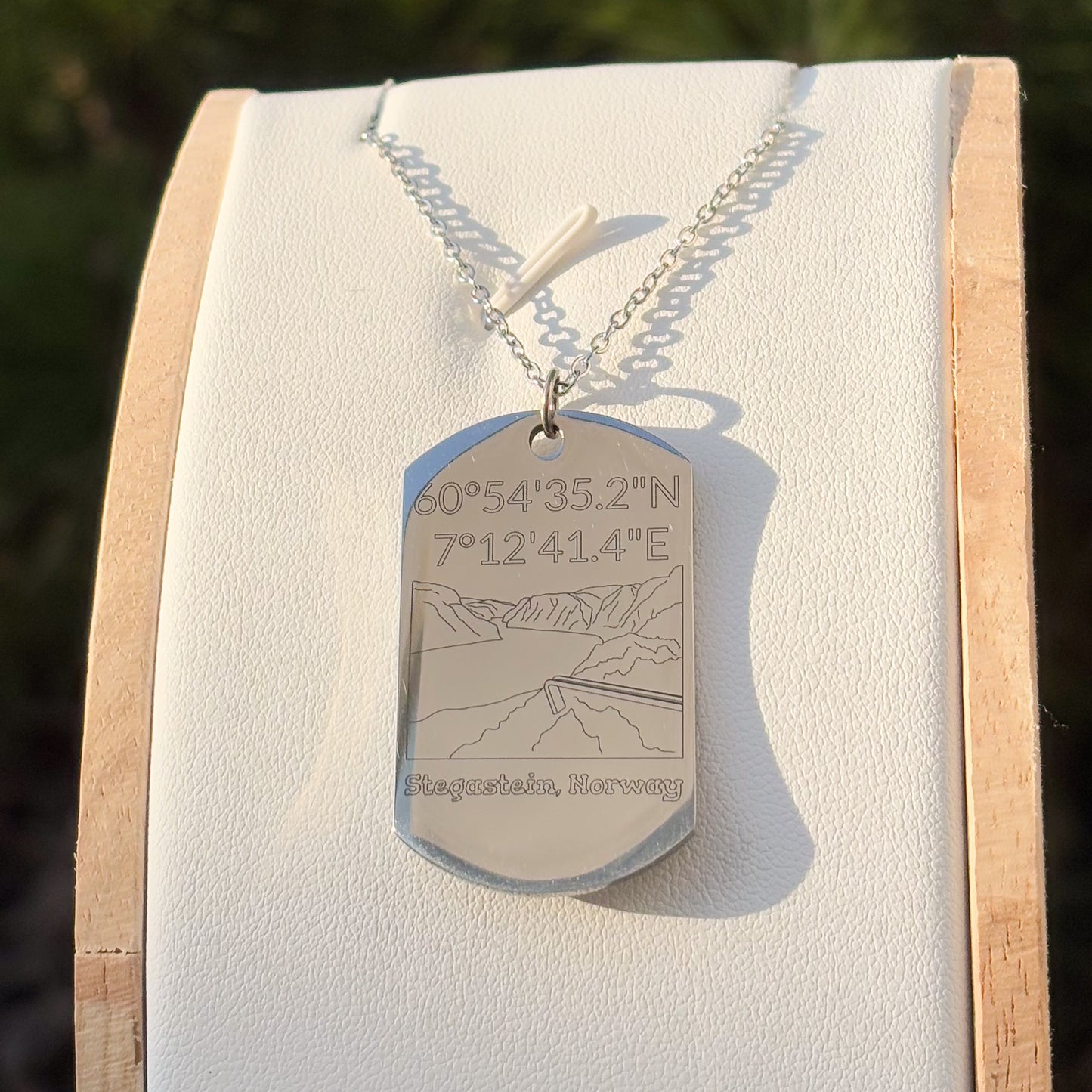 Stegastein viewpoint with fjord on soldier tag - Srainless Steel