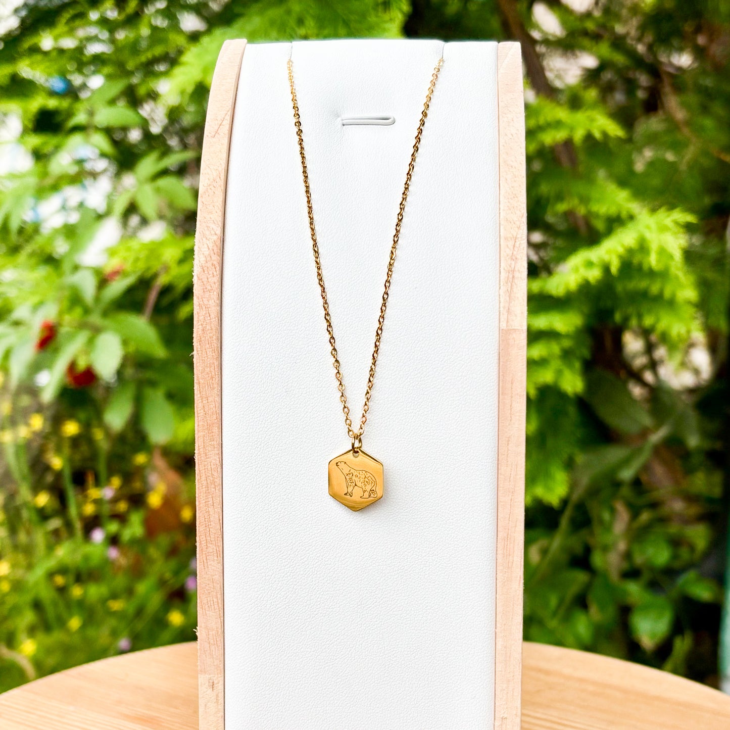 Polar bear hexagon necklace - Stainless Steel