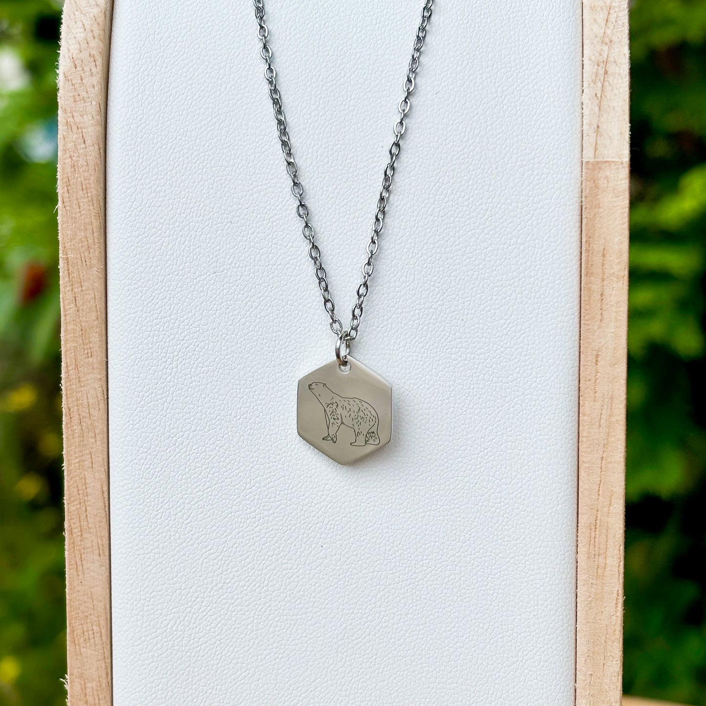 Polar bear hexagon necklace - Stainless Steel