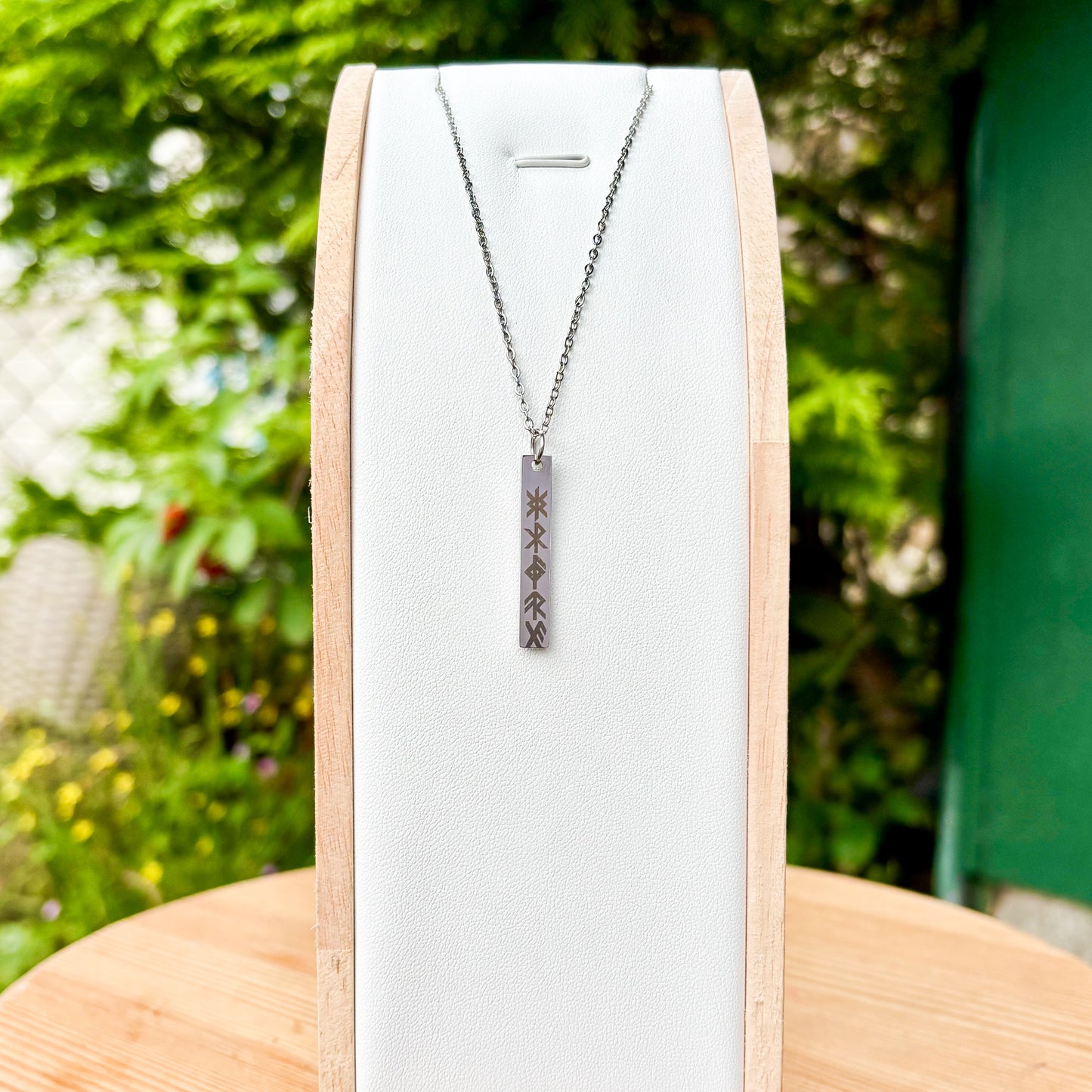 5 rune symbols on vertical bar necklace - Stainless steel