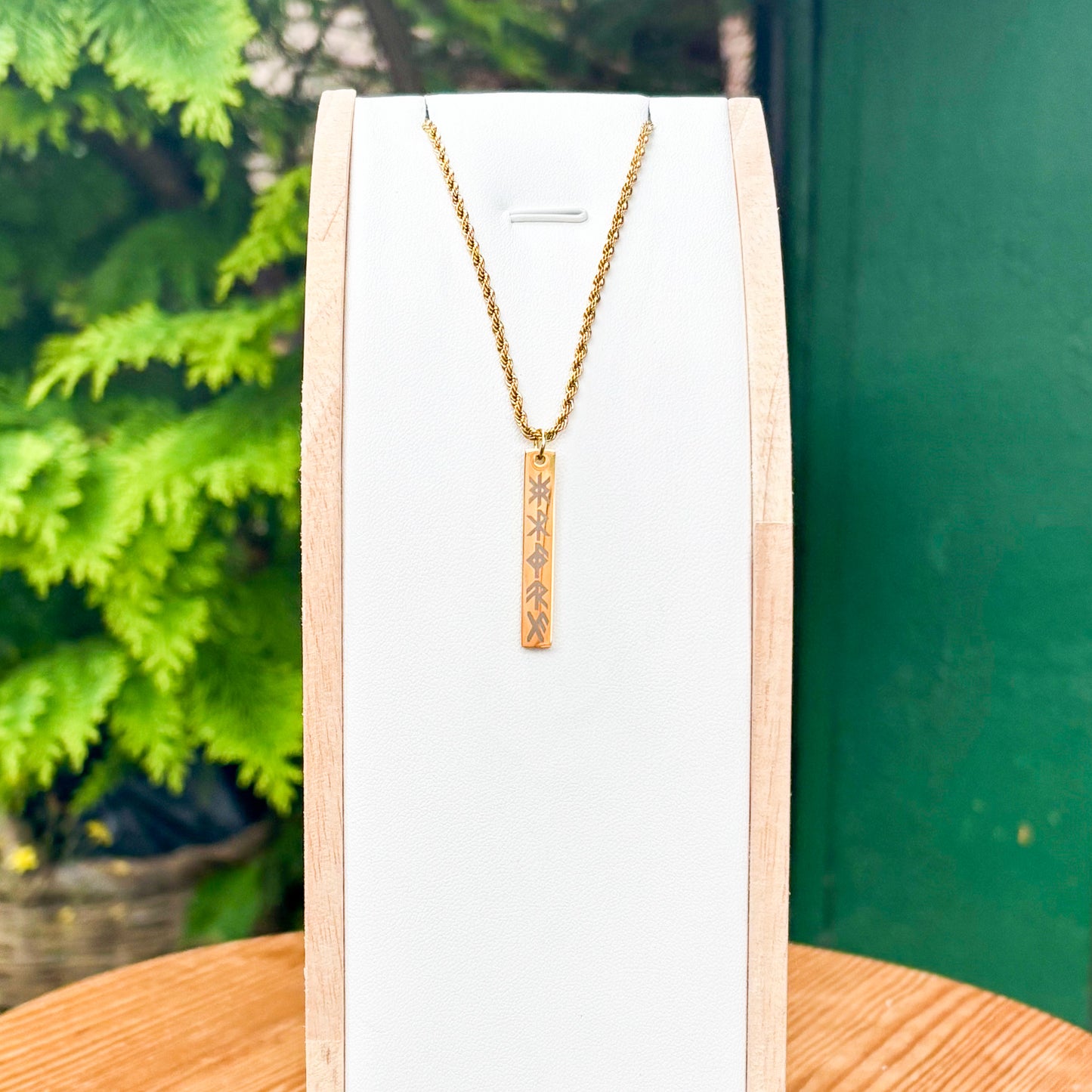 5 rune symbols on vertical bar necklace - Stainless steel