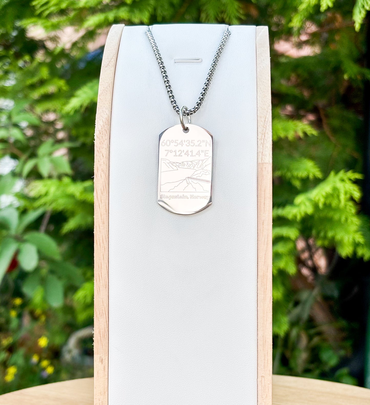 Stegastein viewpoint with fjord on soldier tag - Srainless Steel