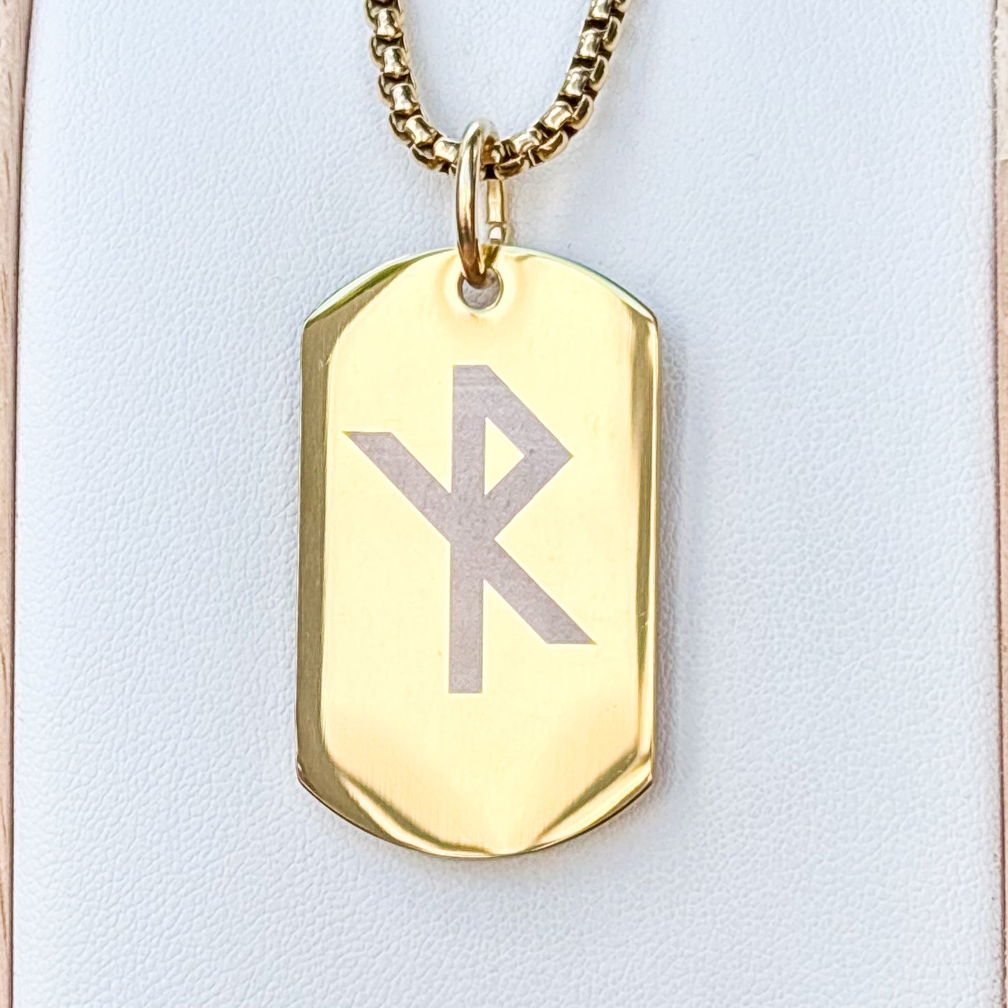 Single rune - safe travels soldier tag necklace - Stainless steel