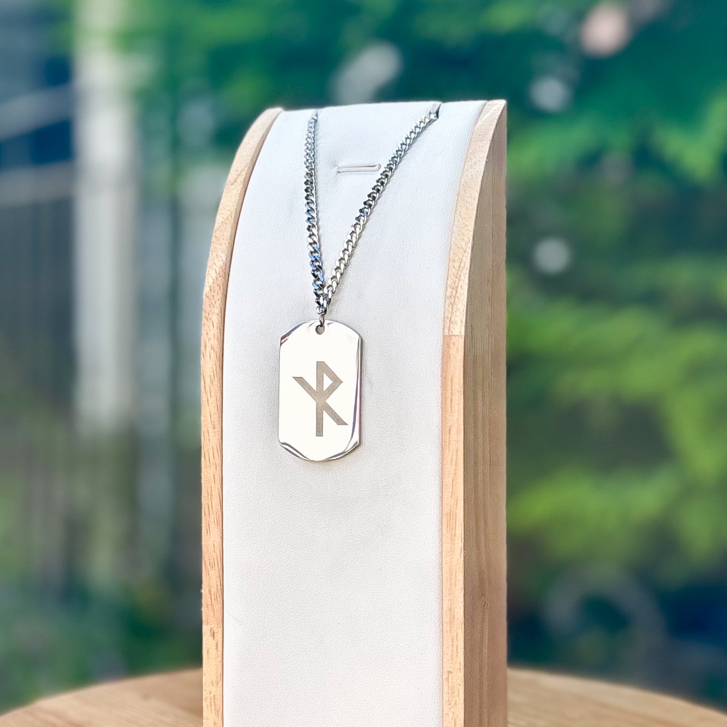 Single rune - safe travels soldier tag necklace - Stainless steel