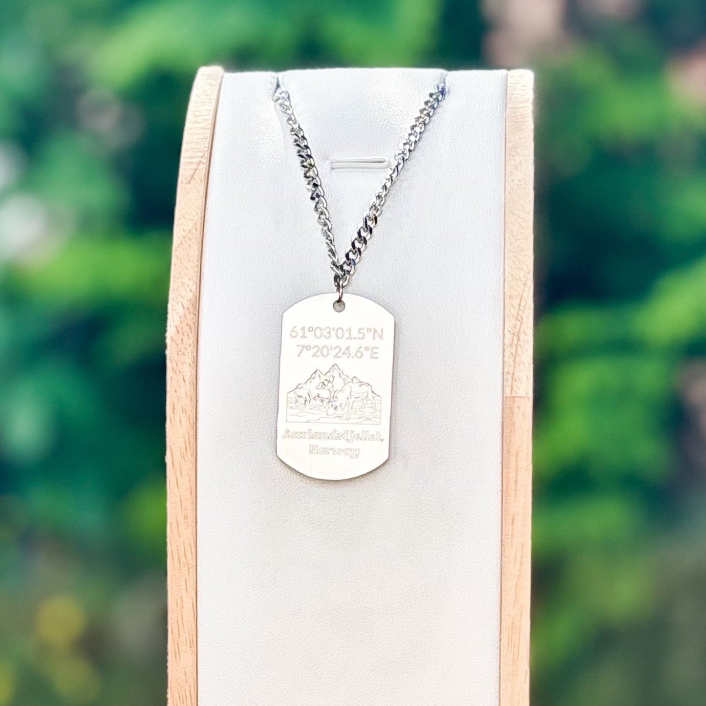 Aurlandsfjellet with deers on soldier tag - Silver Steel
