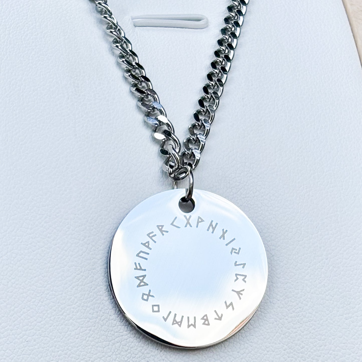 Runes going in a circle necklace large - Stainless steel