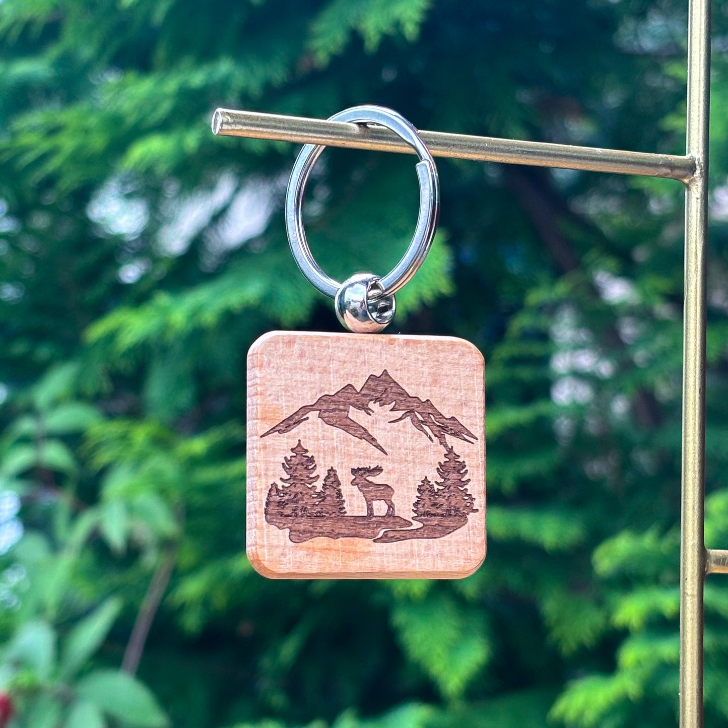Moose with mountains 38X38mm square wooden keychain