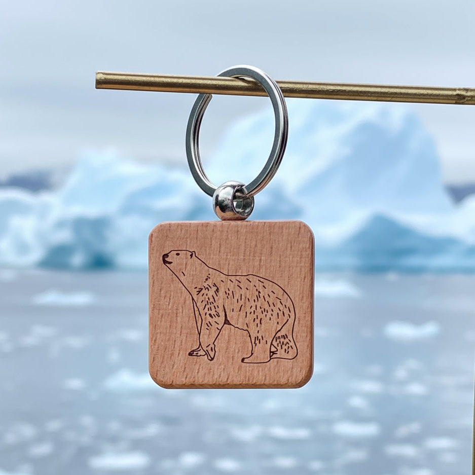 Polar bear on square 38x38mm wooden keychain