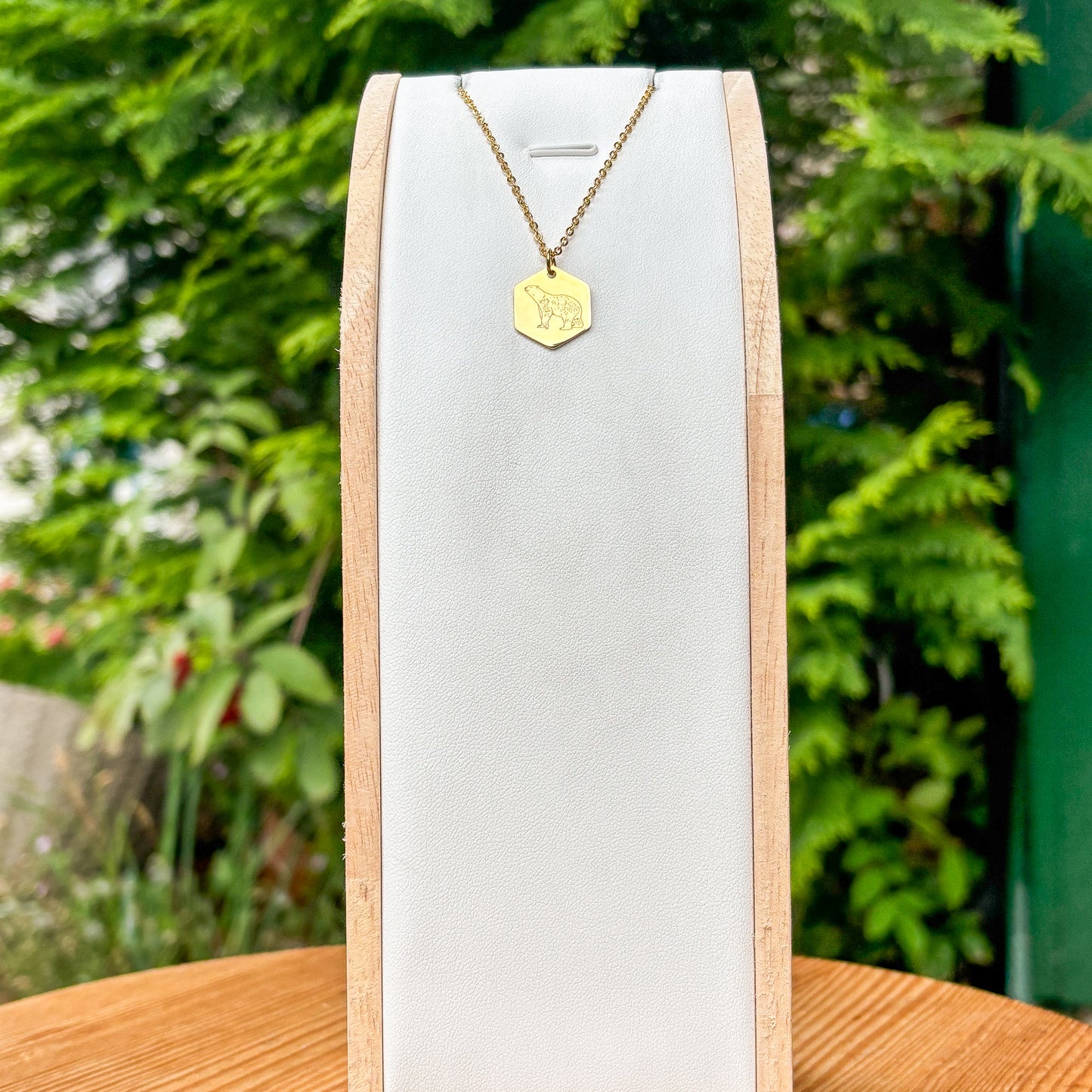 Polar bear hexagon necklace - Stainless Steel