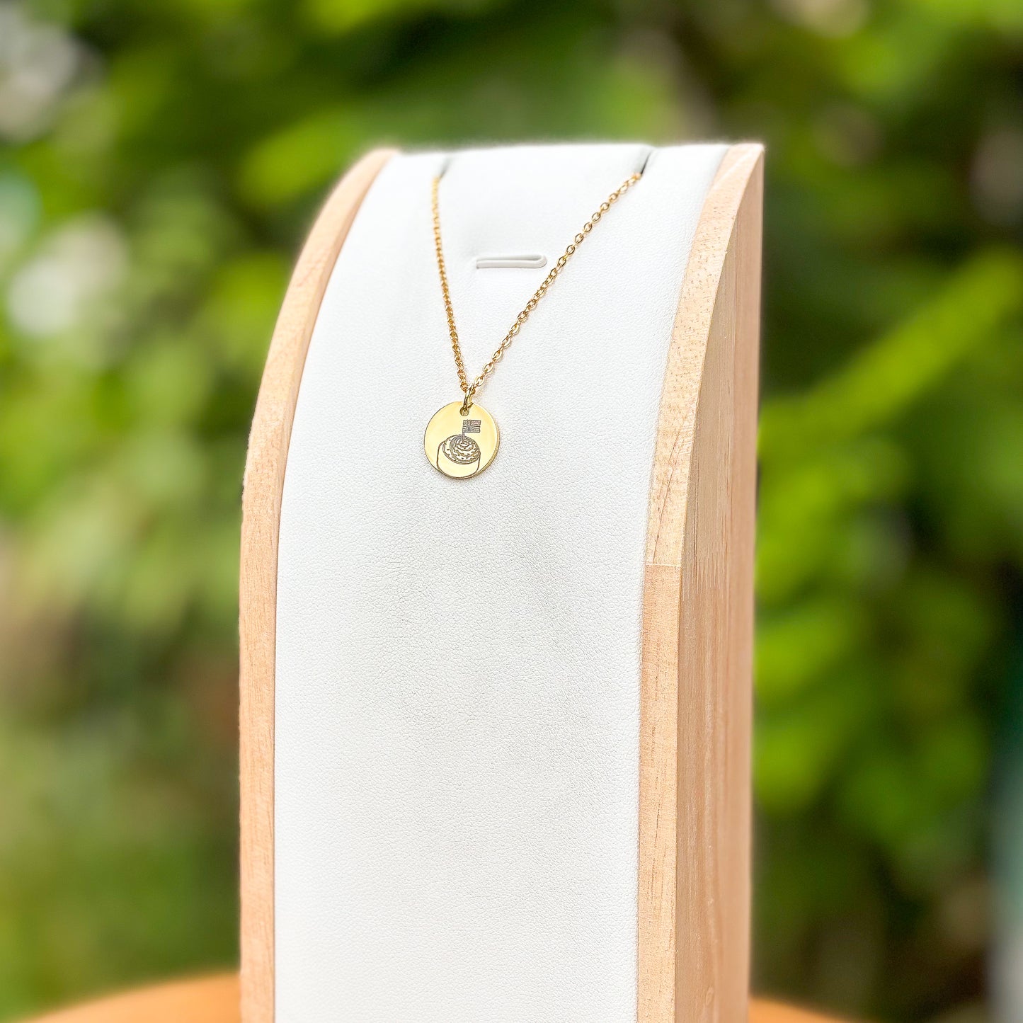 Cinnamon bun necklace - Stainless Steel