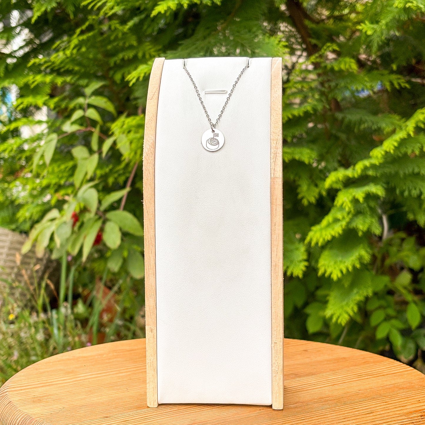Cinnamon bun necklace - Stainless Steel