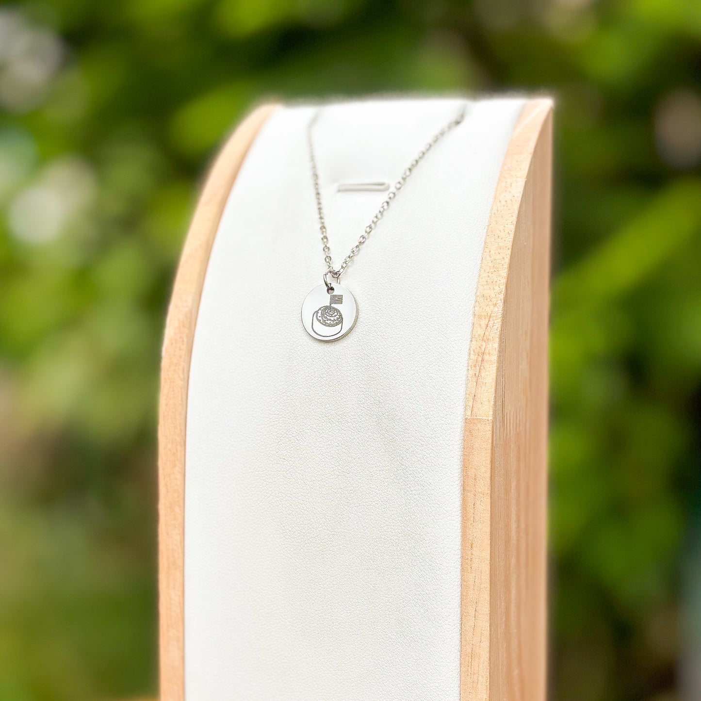 Cinnamon bun necklace - Stainless Steel