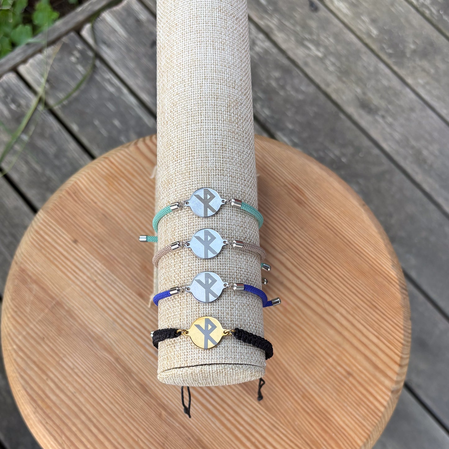 Safe travels rune round 21mm sand beige silver SS textile cord