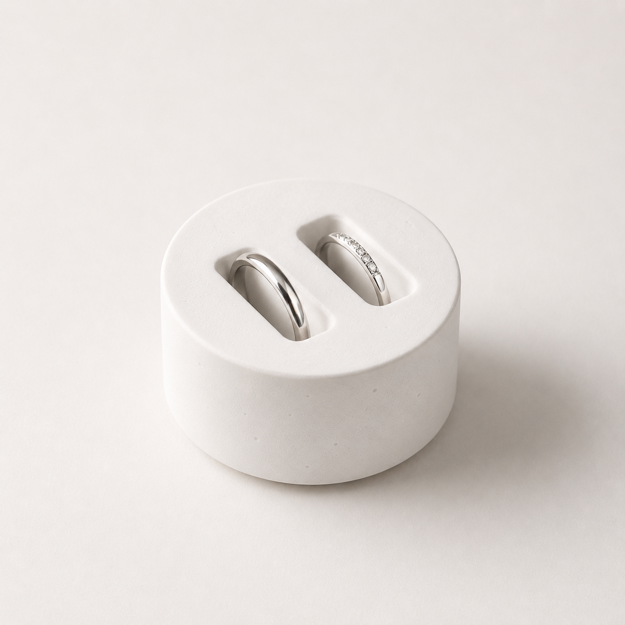 Ring holder- Natural stone white