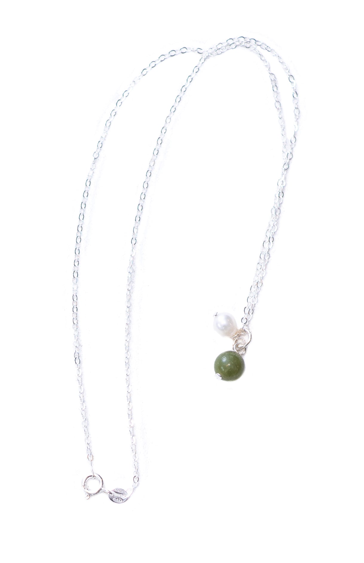 Jade stenen kraal en zoetwaterparel ketting