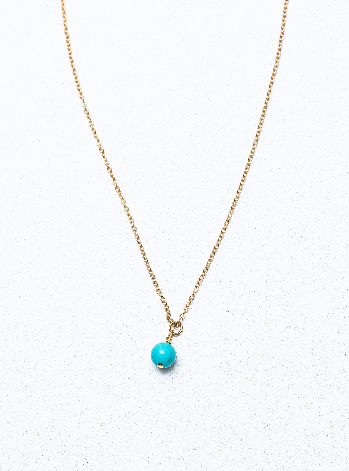 Collar de cuentas de piedra turquesa