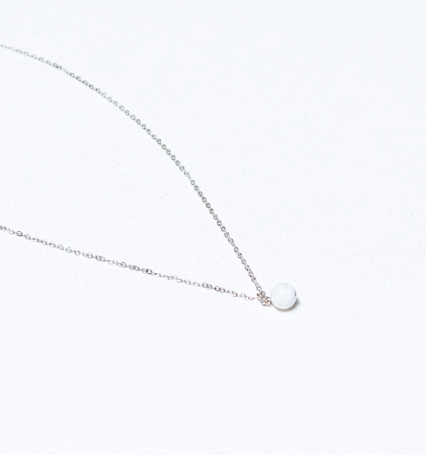 Mother of pearl stone bead necklace