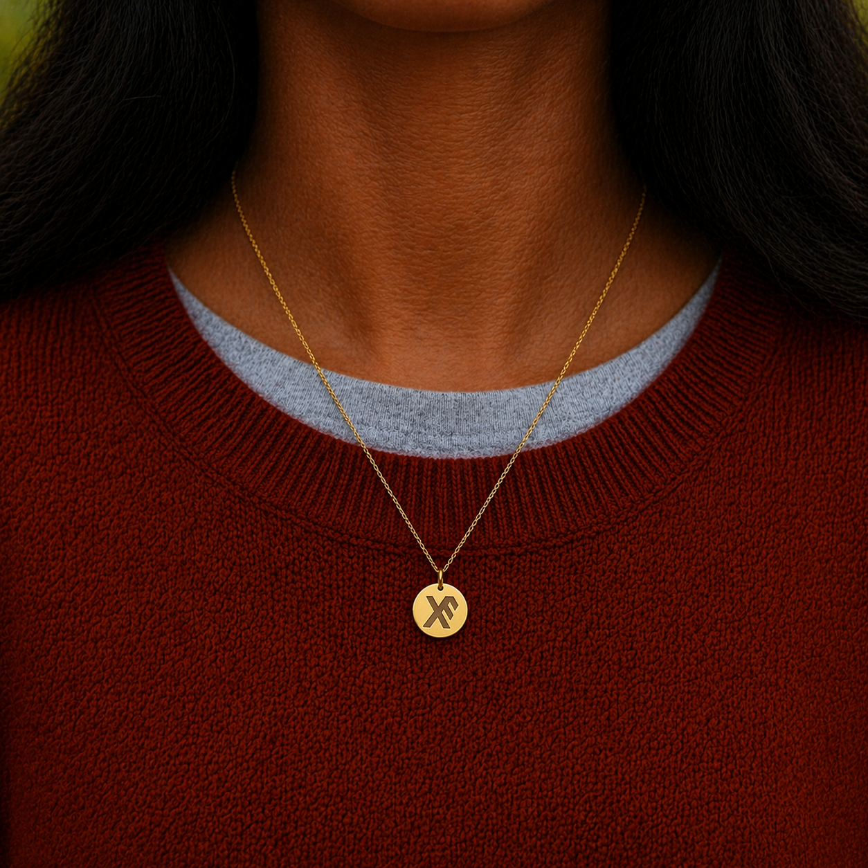 Single rune- Good luck 14mm round on 45cm rope chain Stainless steel