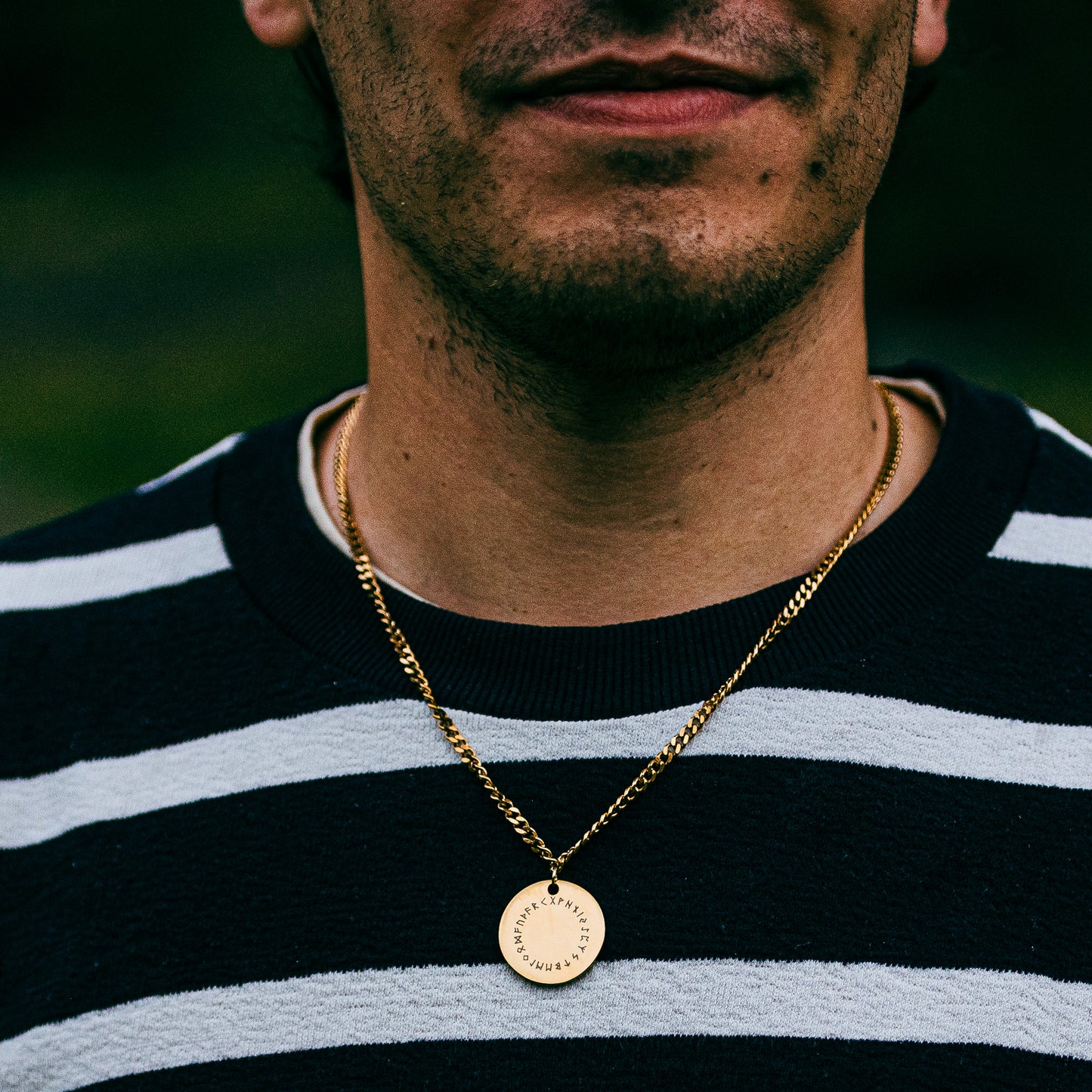 Runes going in a circle necklace large - Stainless steel