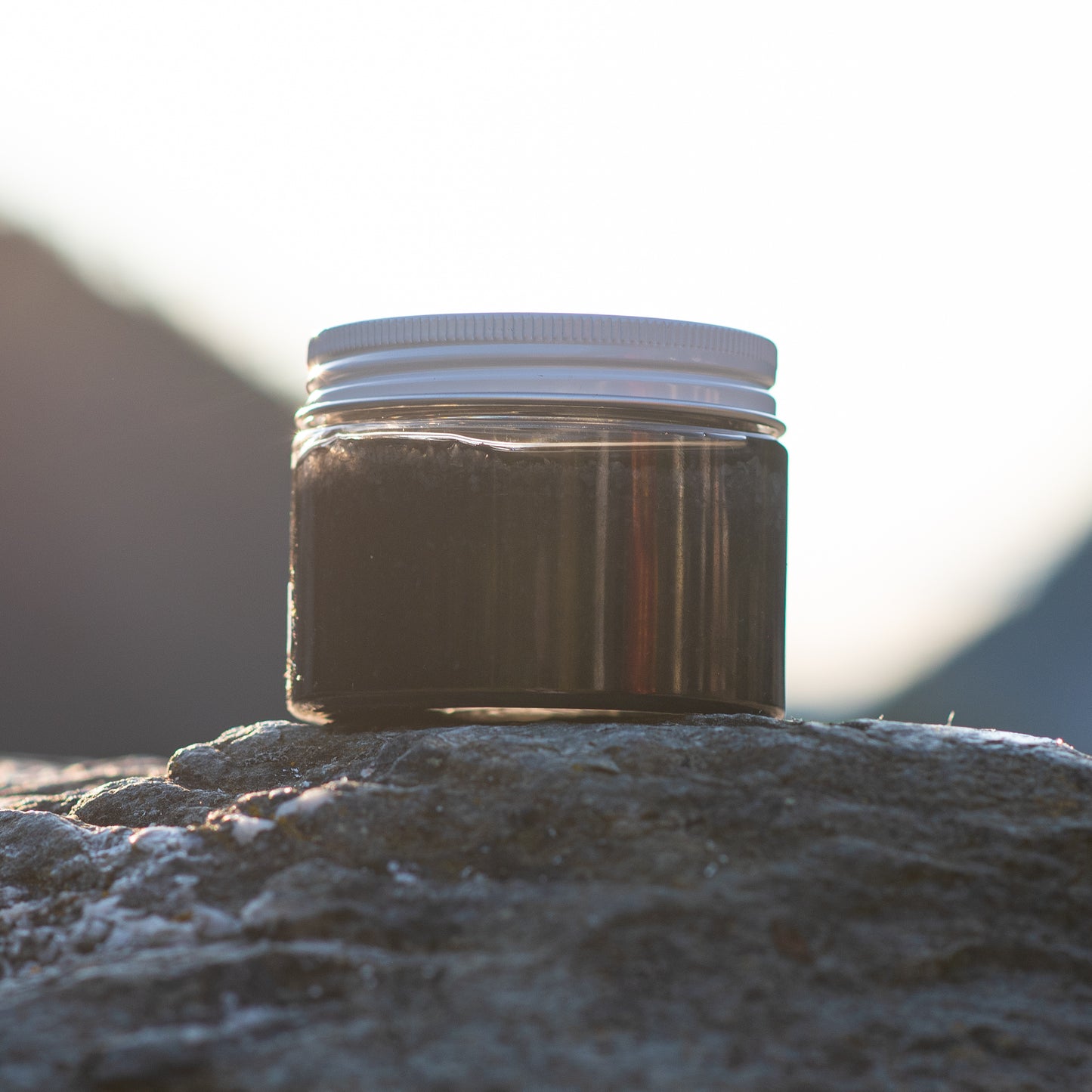 Exfoliante de sal de árbol de té y carbón