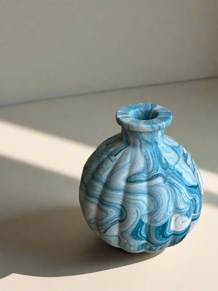 Short vase for dried flowers- Teal blue marble