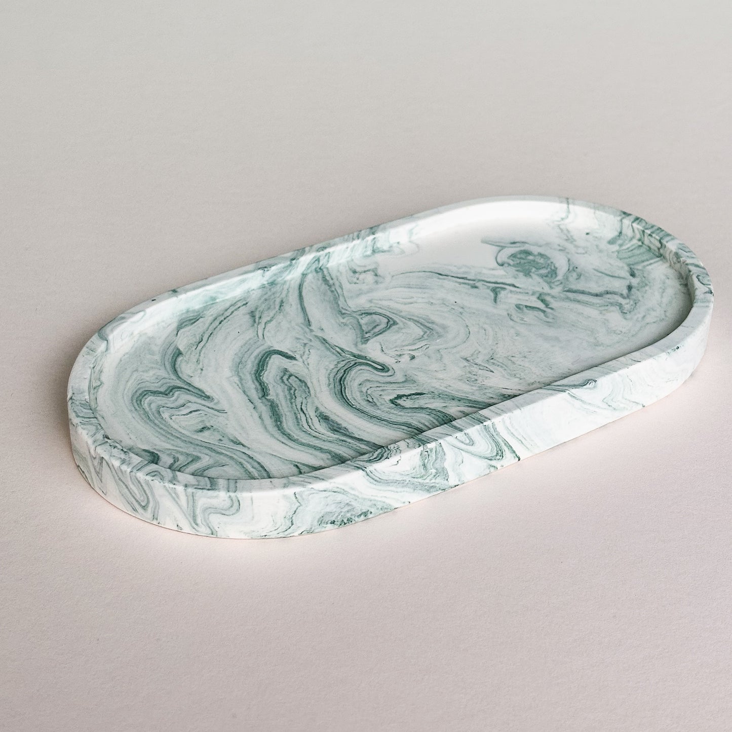 Ovales Tablett für Jewellery-Sage Green Marmor