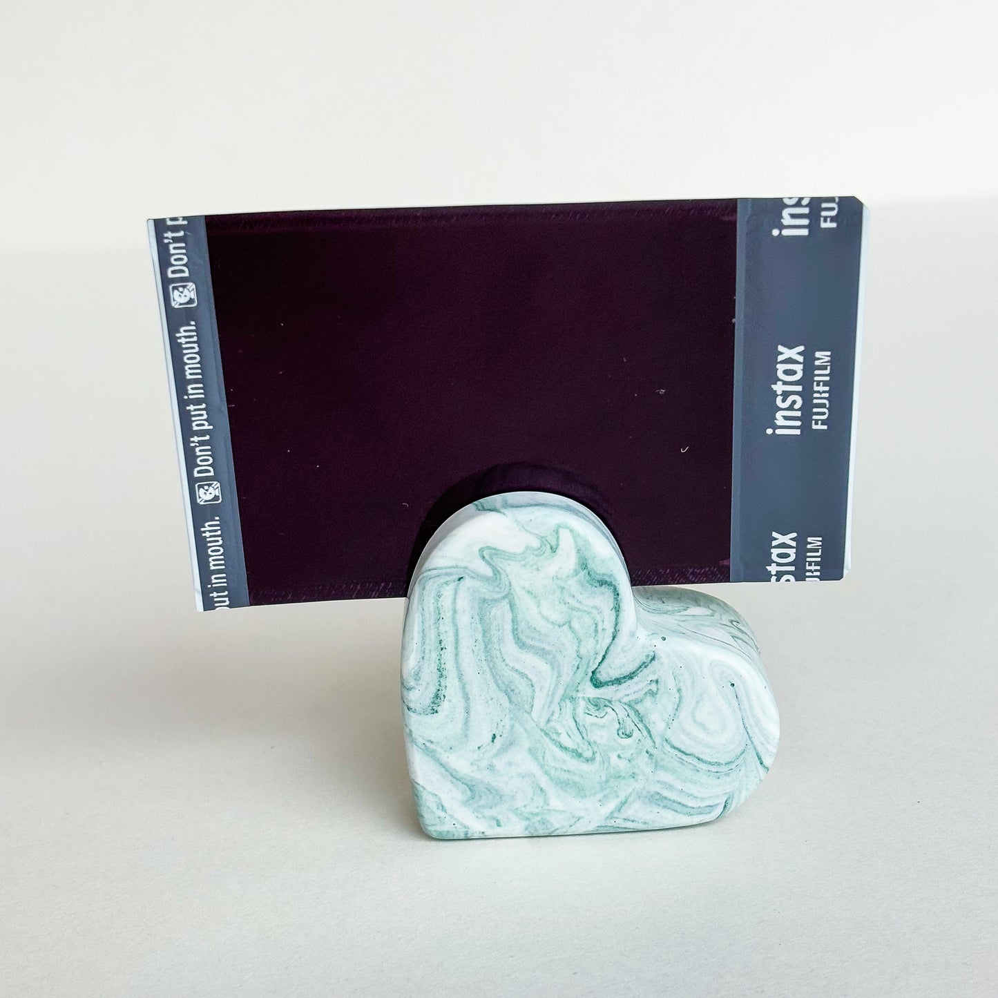 Soporte para fotografías Instax: mármol verde salvia