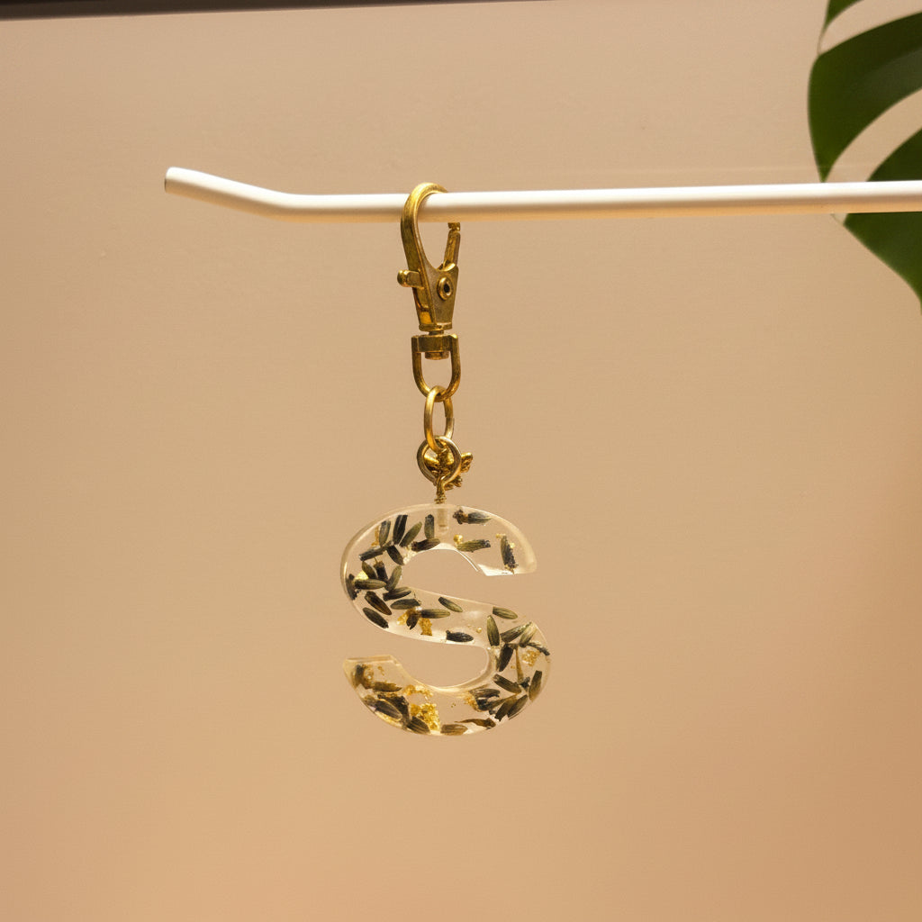 Alphabet keychain flower filled/abstract assorted RESIN SALE
