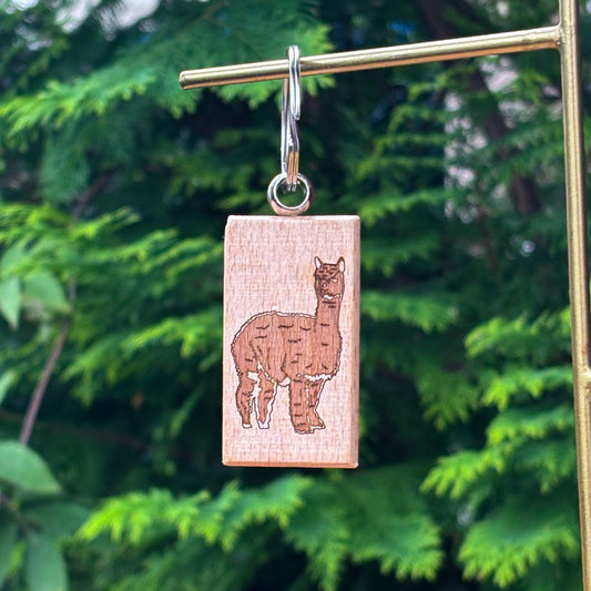 Llamma standing brown wooden keychain 50x28mm