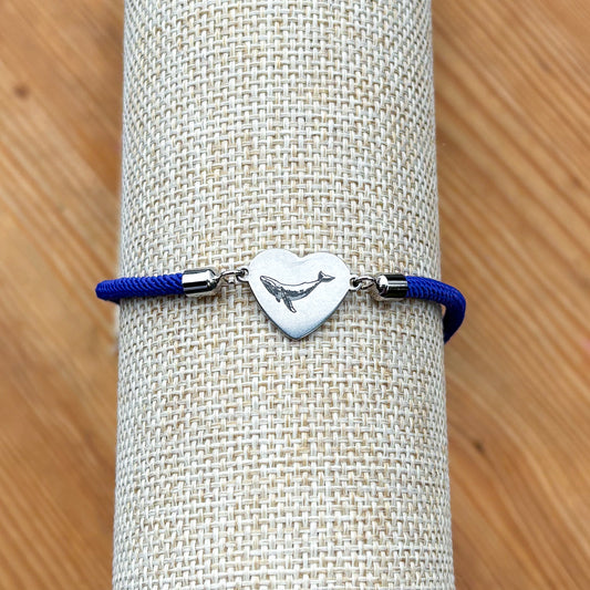 Whale on heart 14x12mm silver on textile cord navy blue