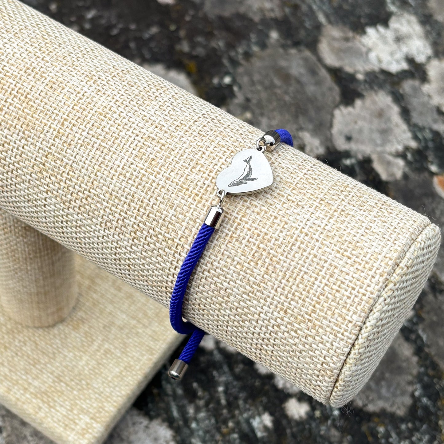 Whale on heart 14x12mm silver on textile cord navy blue