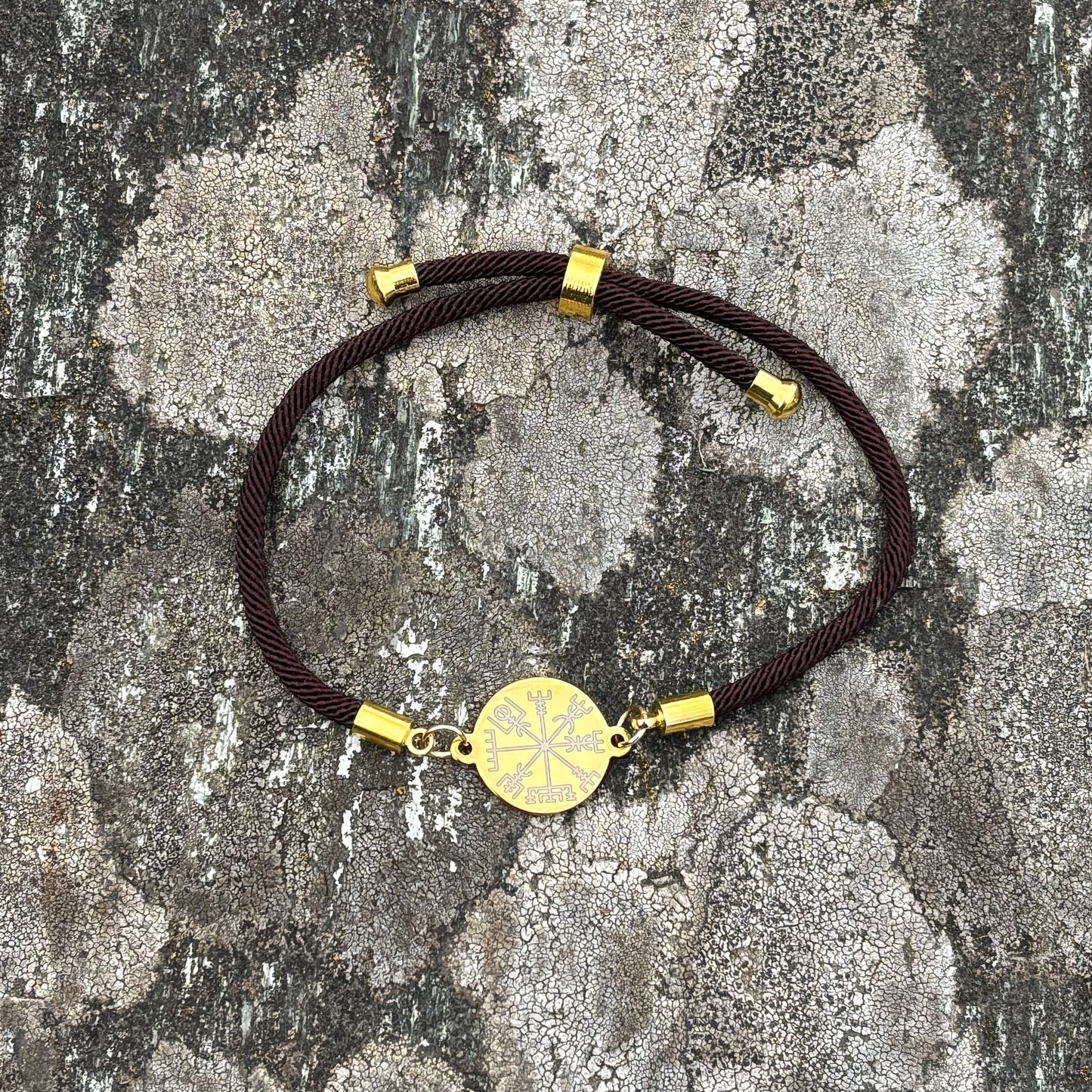 Vegvisir round 21mm brown golden SS textile cord