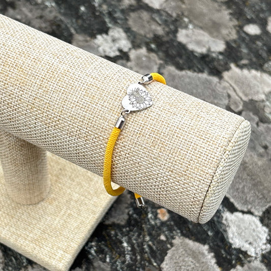 Bumble bee on sunflower on heart 14x12mm silver textile cord yellow
