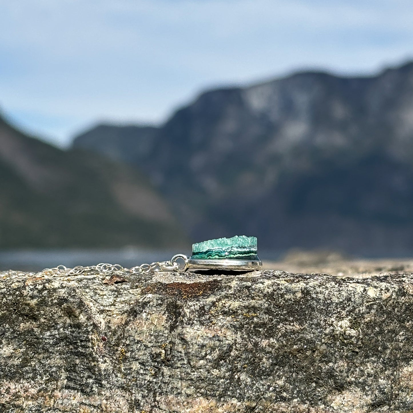 Agate druzy necklace green 16mm