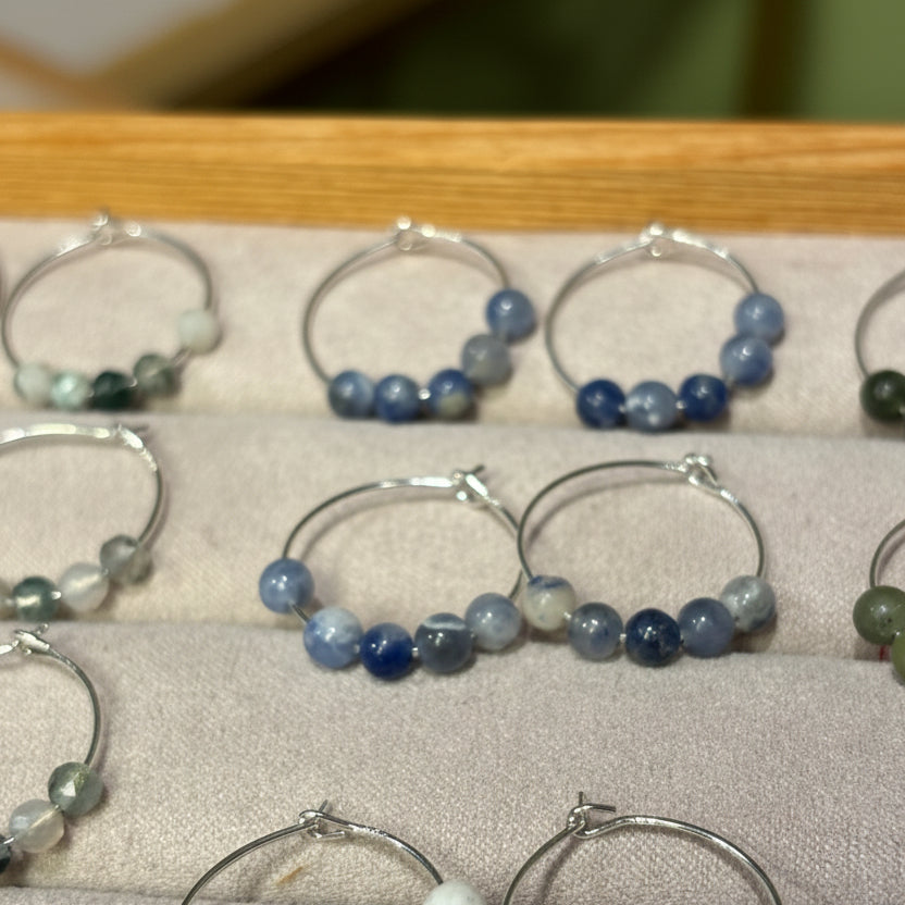 5x 4mm stone beads on 925 Silver hoops 20mm assorted