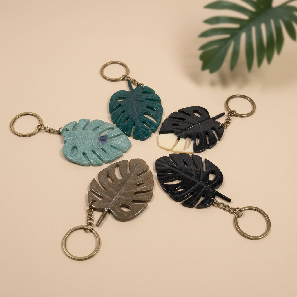 Monstera keychain assorted RESIN SALE